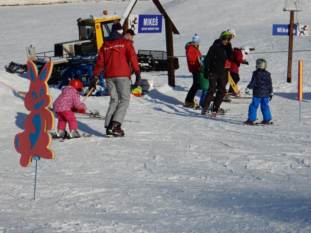Sport-Hotel Sibenicni Vrch Mnichovice Εξωτερικό φωτογραφία